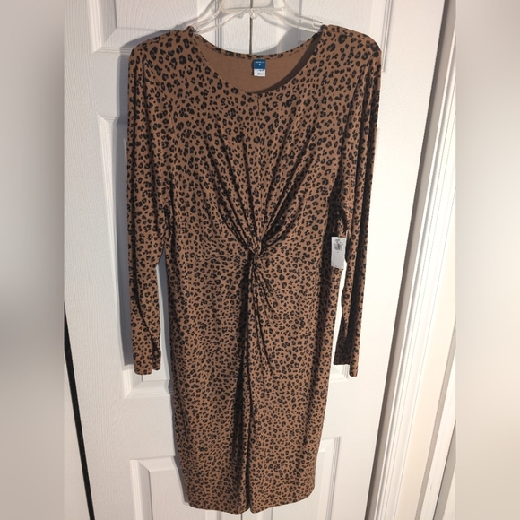 Maternity Leopard Print Dress - Picture 1 of 2